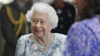 Velika Britanija: Muškarac uhvaćen sa samostrelom želeo da ubije kraljicu Elizabetu II
