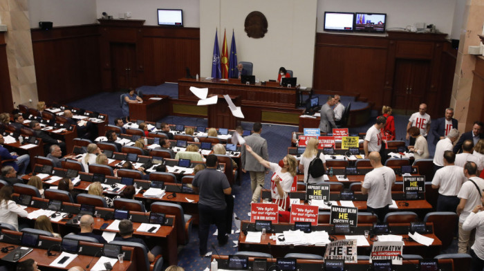 Evropski lideri pozdravili odluku makedonskog parlamenta, u utorak prva Međuvladina konferencija