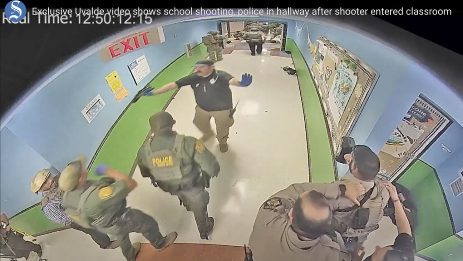 Novi izveštaj pokazuje propust policije prilikom masakra u školi u Teksasu: Okupili se u hodniku i slušali pucnje