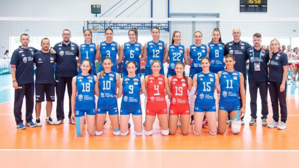 Mlade odbojkašice Srbije vicešampionke Evrope: U finalu slavila Italija u pet setova