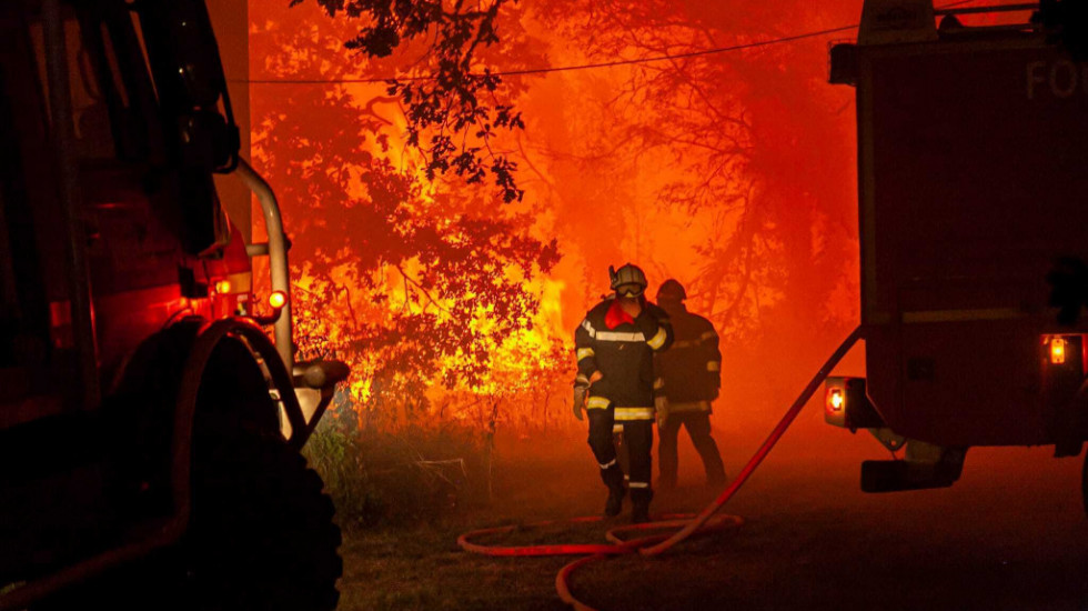 Na Mediteranu i dalje bukte šumski požari, temperatura u Portugalu i do 47 stepeni
