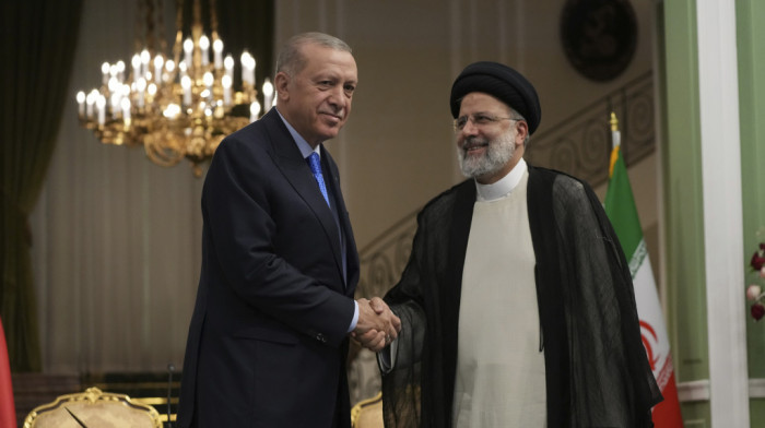 Erdogan razgovarao sa iranskim predsednikom Raisijem: Centralna tema kriza na Bliskom Istoku