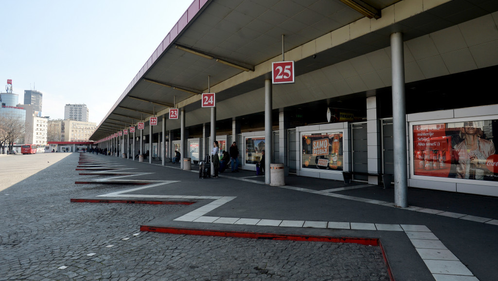 Velika gužva na autobuskoj stanici, najviše putnika ide za Niš, Čačak i Ivanjicu