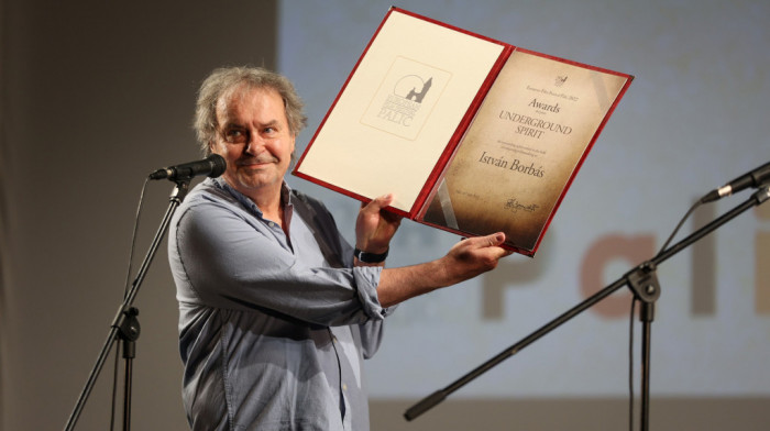 Snimatelju Ištvanu Borbašu uručena nagrada na Paliću: "Najljudskiji festival na kome sam učestvovao"