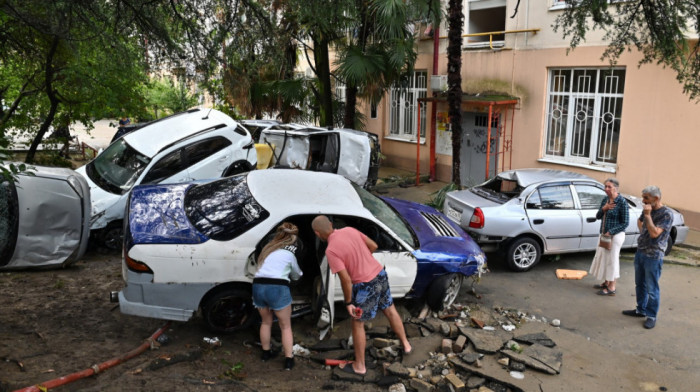 Veliko nevreme u Sočiju, jedna žena stradala