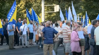 Protest u Sarajevu protiv nametanja izbornog zakona, građani traže ostavku Šmita