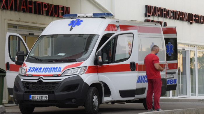 Saobraćajna nesreća na Obrenovačkom drumu, četvoro povređenih