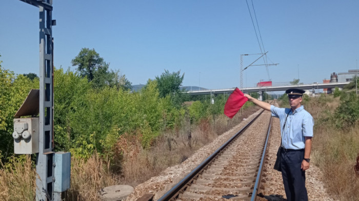 Čuvar pruge u Srbiji za 22 godine rada prepešačio Zemljinu kuglu više od jednog puta