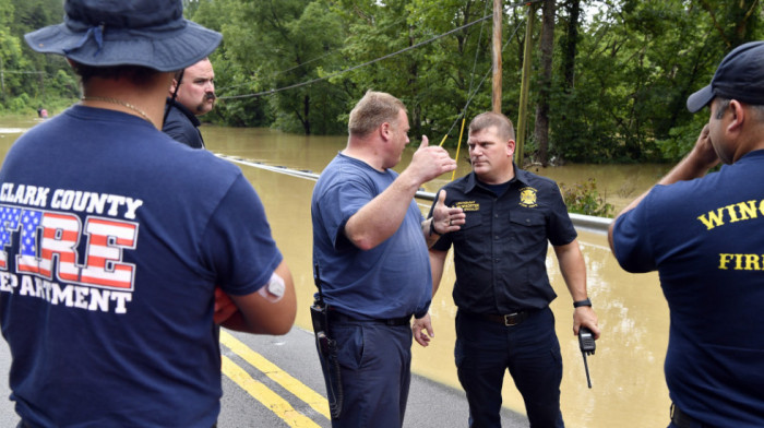 Najmanje 15 osoba stradalo u poplavama u Kentakiju