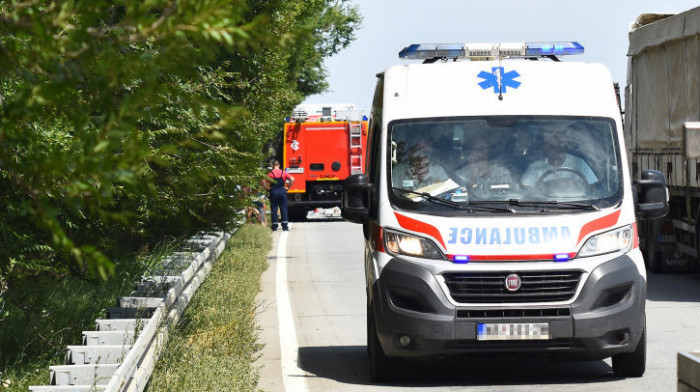 Prevrnuo se autobus kod Kikinde: Šestoro putnika lakše povređeno, zbrinuti u bolnici