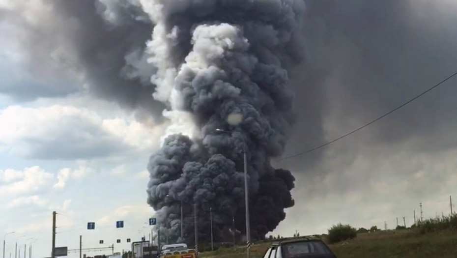 Veliki požar u skladištu u Rusiji, 11 osoba povređeno
