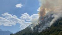 Kotorski vatrogasci gase požar na brdu Vrmac iznad Stoliva