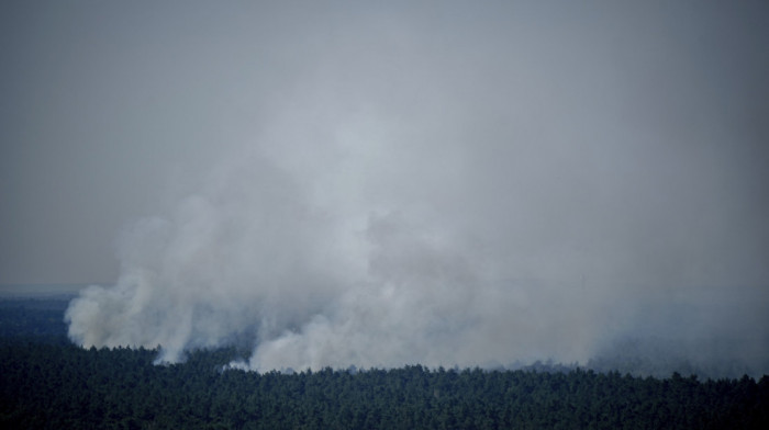 I dalje gori kod Trebinja, stižu helikopteri iz Srbije