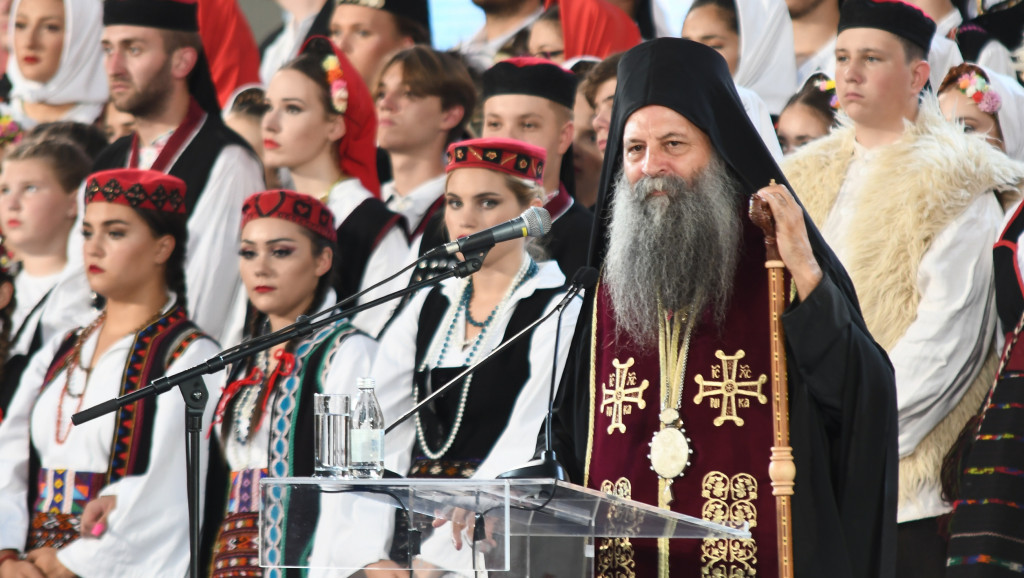 Patrijarh Porfirije: Okupljaćemo se i moliti u svim selima u kojima su naši preci podizali ognjišta