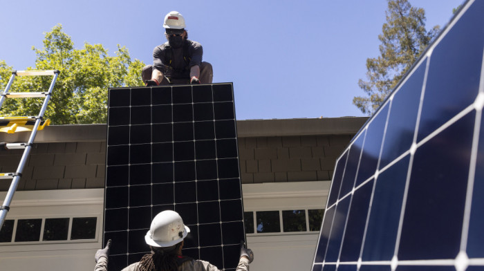 Stanari tri zgrade u Nišu se udružili da bi manje plaćali struju: Instalirali solarne panele, manji računi od leta