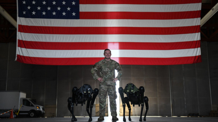 Amerika "regrutuje" pse robote za potrebe vojske: Ne treba im obuka, staju na noge posle svakog pada ili kvara