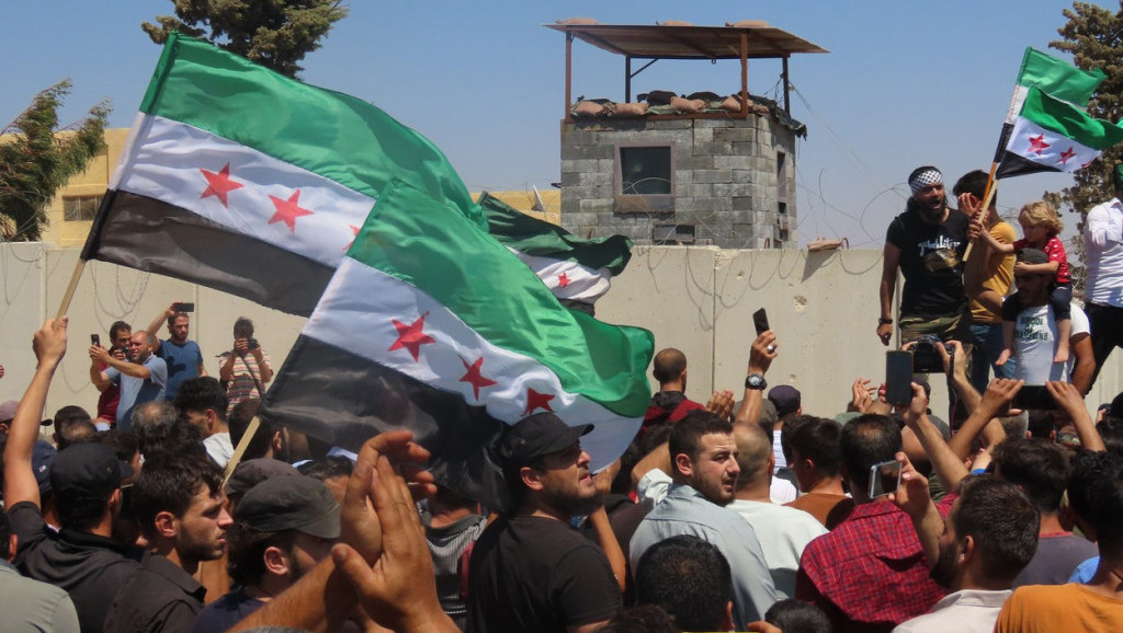 Hiljade ljudi na protestu u Siriji nakon poziva Turske na pomirenje opozicije i Asadovog režima