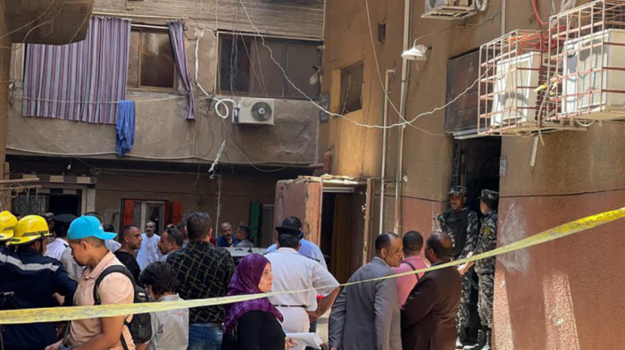 Najmanje 41 žrtva požara i stampeda u koptskoj crkvi u Gizi - većina stradalih deca