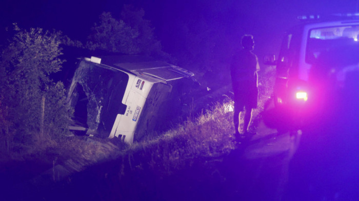 MUP: Vlasniku autobusa koji je imao saobraćajnu nesreću u Bugarskoj 99 prekršajnih naloga