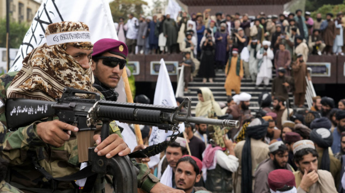 UN pozivaju avganistanske talibane da prekinu praksu bičevanja i pogubljenja