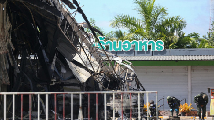 U bombaškim napadima na Tajlandu povređeno sedmoro ljudi, na meti bile prodavnice i benzinska pumpa
