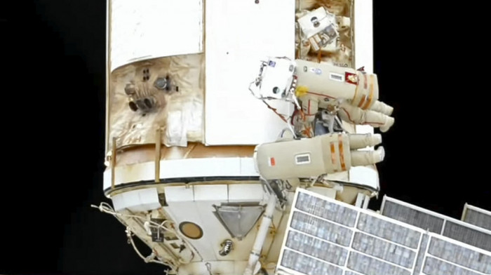 Britanski kraljevski astronom: Bolje je slati robote u svemir nego ljude