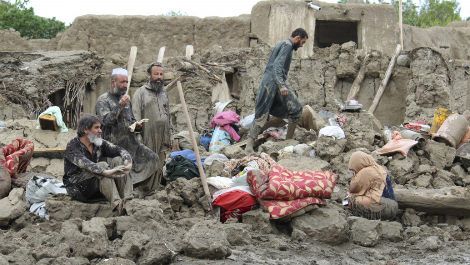 Upozorenje agencije za izbeglice UN: Avganistanci će tokom zime bez skloništa umirati od hladnoće