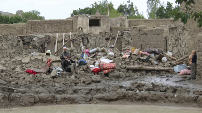Najmanje 182 osobe stradale u poplavama u Avganistanu