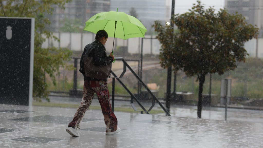 Promena vremena: Stižu kiša i pljuskovi s grmljavinom