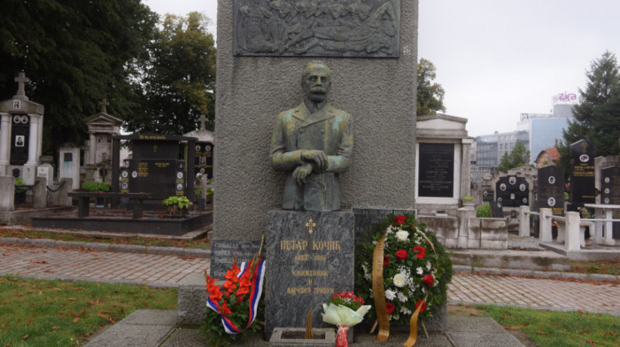 Povodom "Kočićevih dana" književnici posetili piščev grob i spomenik u Beogradu