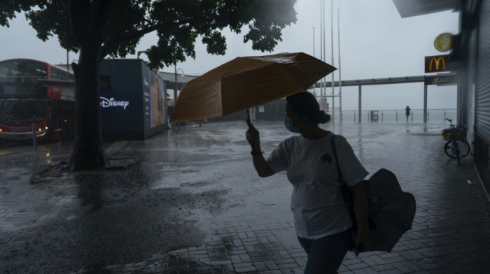 Tropska oluja Ma-on stigla na jug Kine, očekuje se da oslabi