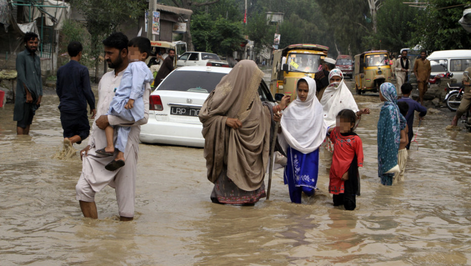 Pakistanske vlasti: Od početka obilnih monsunskih padavina u poplavama stradalo više od 1.100 ljudi