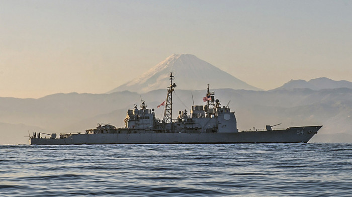 Američki ratni brod u Crvenom moru oborio dron za koji se veruje da je došao iz Jemena