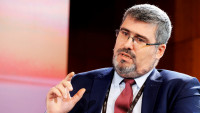 Starović: Verujem da će Vučić saopštiti imena država koje su povukle priznanje Kosova