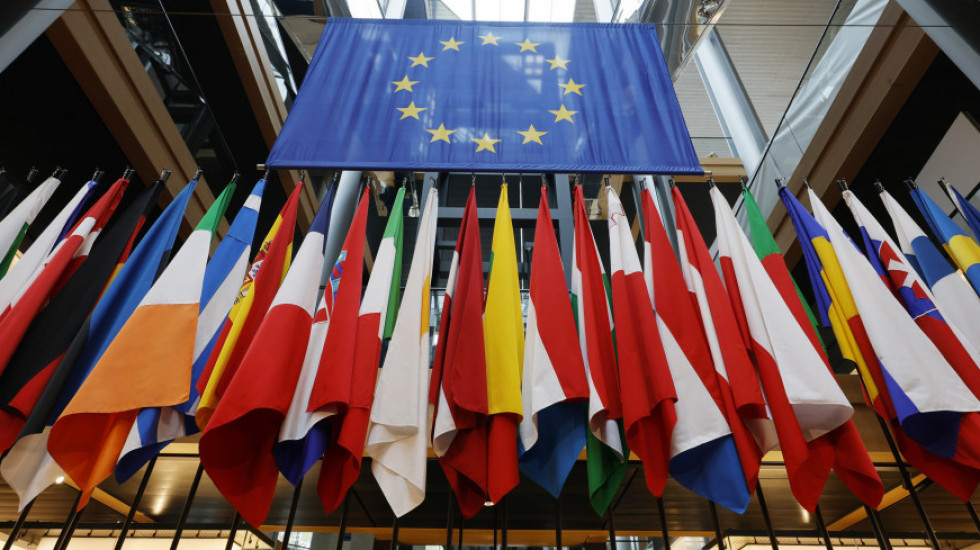 EU pokreće pitanje vizne liberalizacije za Kosovo