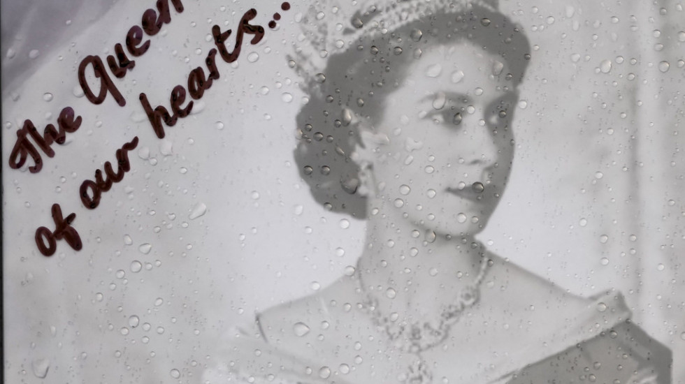 Kraljevska istoričarka za Euronews: Kraljica Elizabeta II je bila konstanta u globalnim promenama kojima je svedočila