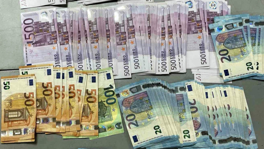 Sprečen ilegalni prenos novca: Na graničnom prelazu Batrovci zaplenjeno 62.000 evra