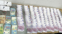 Sprečena tri pokušaja krujumčarenja evra na Horgošu - u donji veš sakrili po 50.000 evra