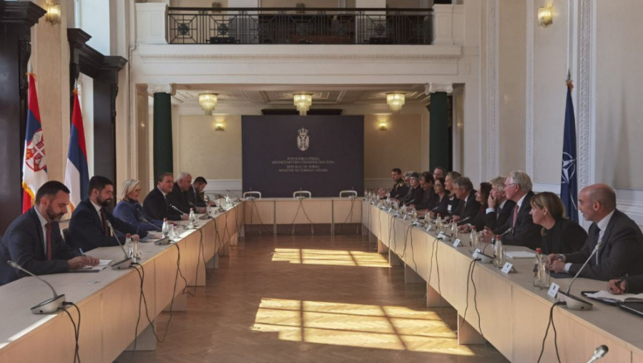 Selaković i Stefanović razgovarali sa ambasadorima zemalja Kvinte i Norveške pri NATO