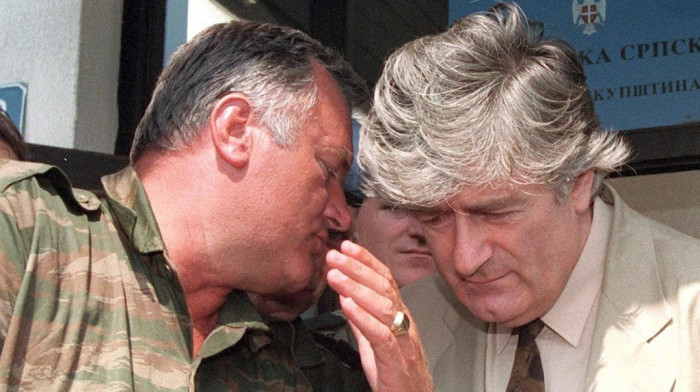 Još jedan Srbin pred sudom BiH zbog veličanja Mladića i Karadžića