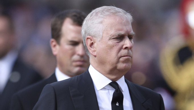 Vlasti u Severnoj Irskoj primenuju ulice nazvane po bivšem britanskom princu Endruu