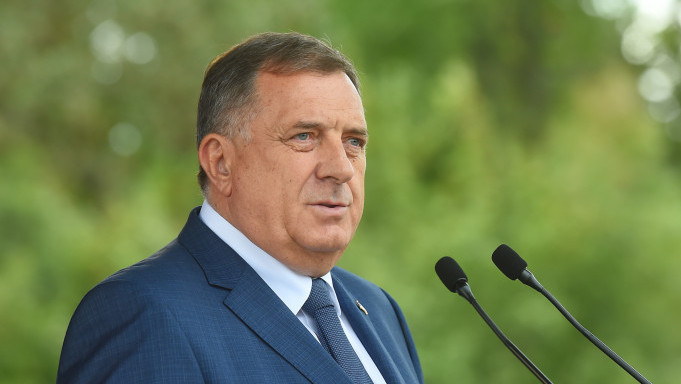 Dodik optužio članicu Centralne izborne komisije da lažnim suzama prikriva susret sa Šarovićem
