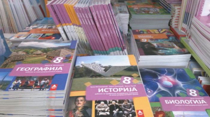 Prijava za besplatne udžbenike Ministarstva prosvete do 20. aprila: Podrška učenicima iz osetljivih kategorija