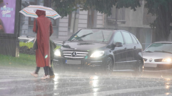 Početak nedelje uz kišovito jutro, hladan vetar i niže temperature - ali do kada?