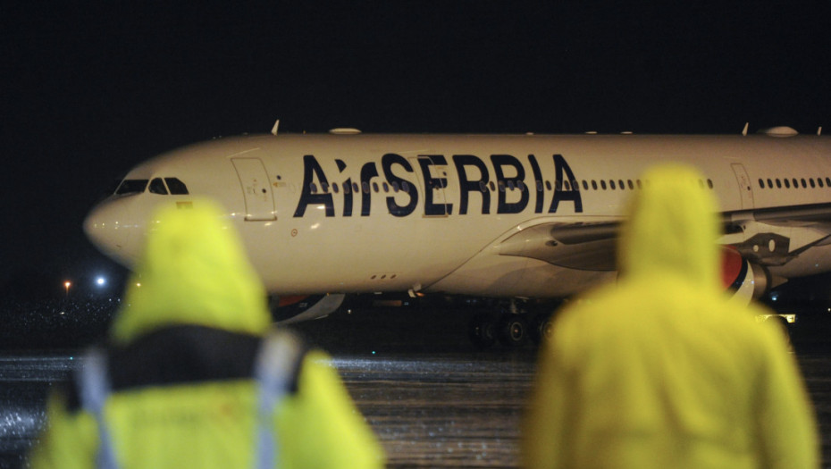 Otkazani letovi, a pojedini preusmereni: Nevreme napravilo probleme na beogradskom aerodromu