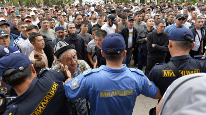 U Kirgistanu poginule 62 osobe tokom sukoba na granici sa Tadžikistanom