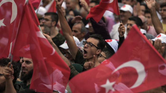 U Istanbulu održane demonstracije protiv promocije LGBT grupa