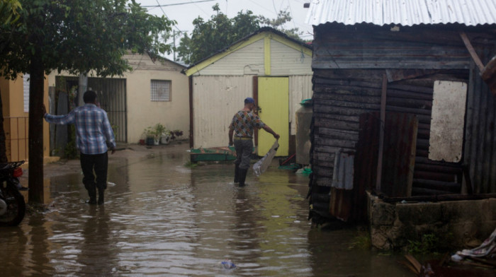 Uragan Fiona ceo Portoriko ostavio bez struje i stigao do Dominikanske Republike