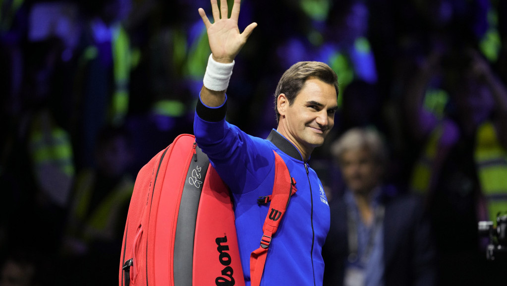Federer se večeras na Lejver kupu oprašta od tenisa