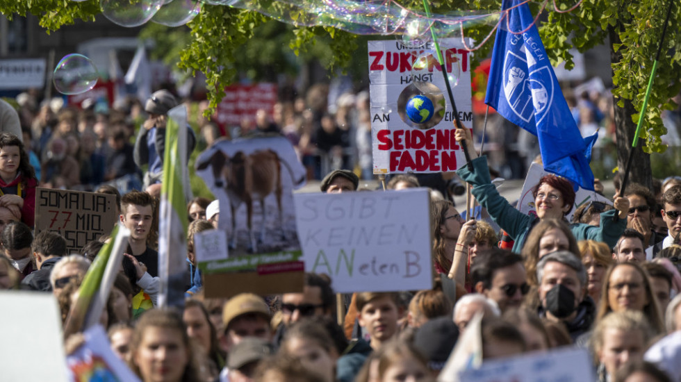 Protesti mladih širom sveta protiv globalnog zagrevanja: "Još nije kasno"